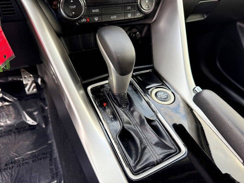 2022 Mitsubishi Eclipse Cross ES