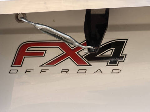 2013 Ford LANCE CAMPER 19