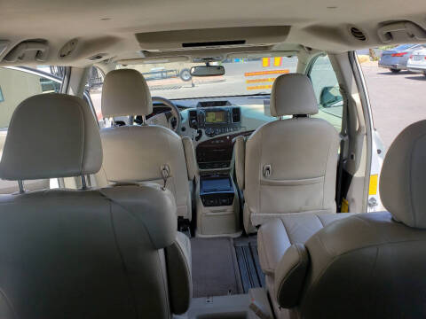 2011 Toyota Sienna XLE 8-Passenger