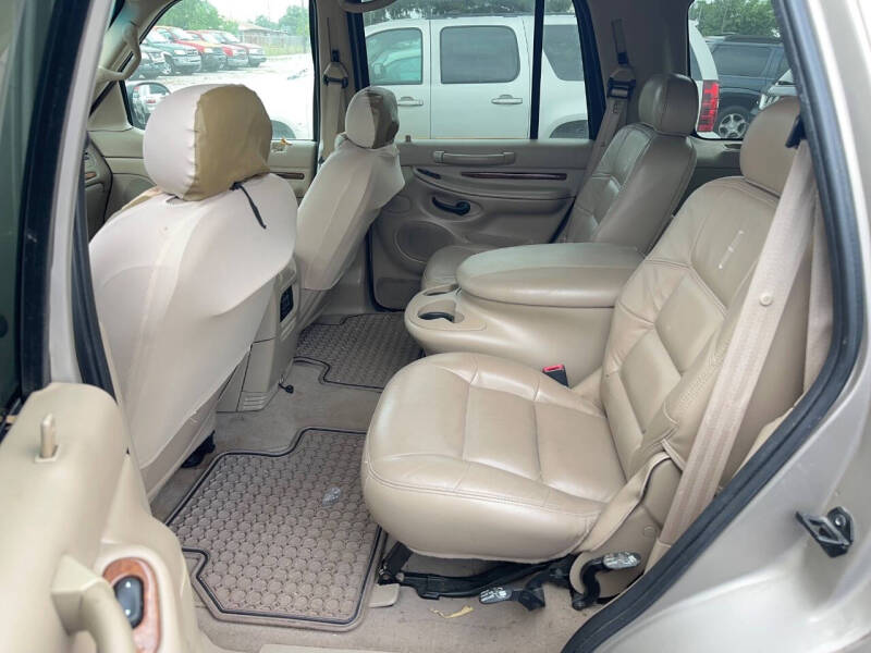 2001 Lincoln Navigator