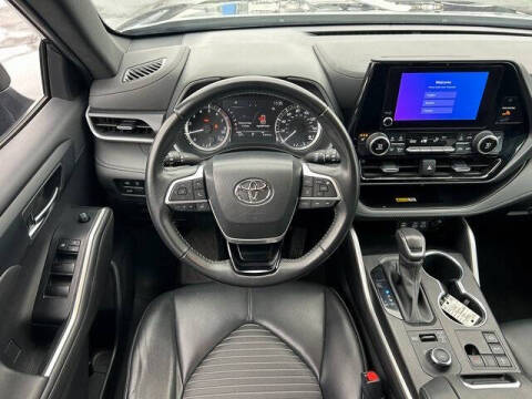 2023 Toyota Highlander XSE