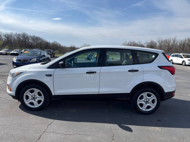 2019 Ford Escape S