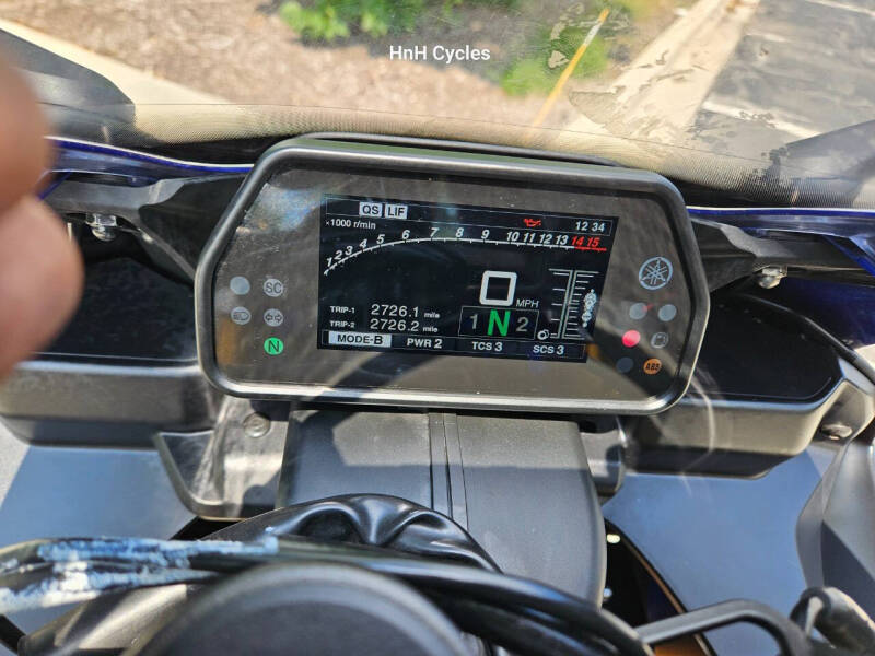 2015 Yamaha YZF-R1
