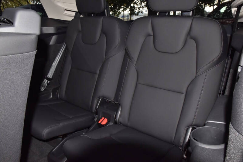 2025 Volvo XC90 B6 Plus Bright Theme 7P