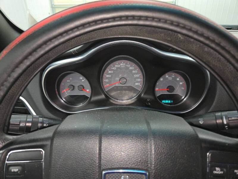 2012 Dodge Avenger SE V6