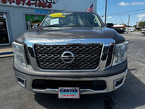 2017 Nissan Titan SV