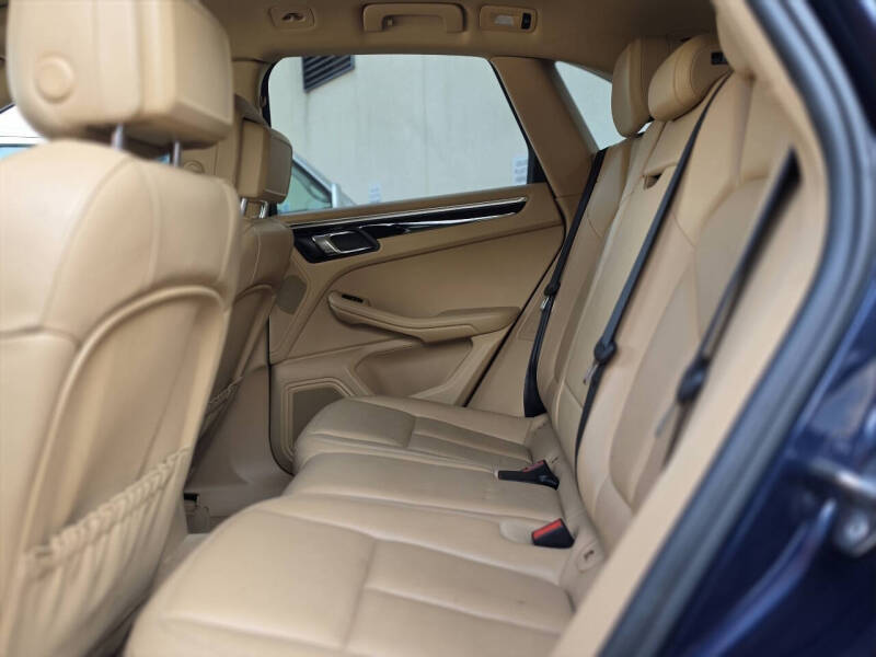 2016 Porsche Macan S