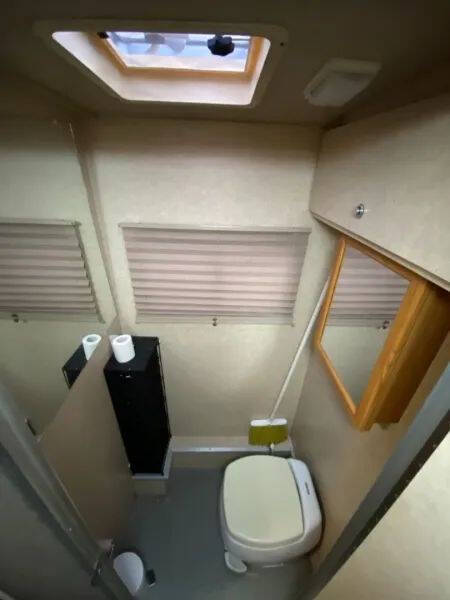 2000 Freightliner XC Chassis