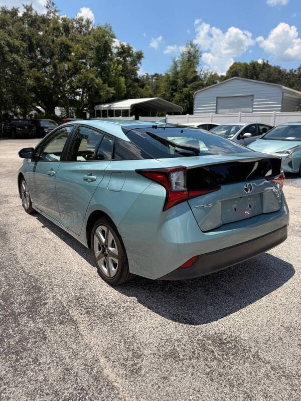 2019 Toyota Prius XLE