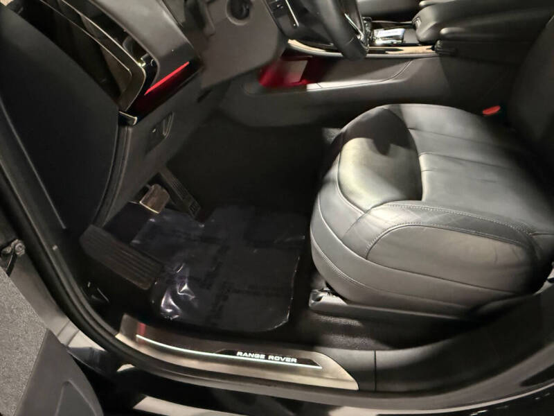 2023 Land Rover Range Rover Sport P360 SE