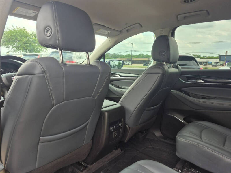 2020 Buick Enclave Essence