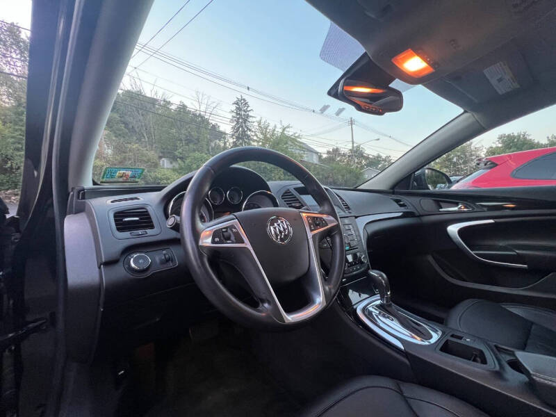 2012 Buick Regal Premium 1