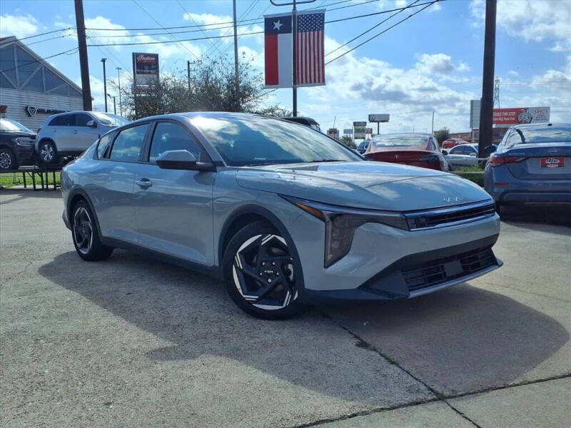 2025 Kia K4 EX