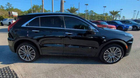 2025 Cadillac XT4 Premium Luxury