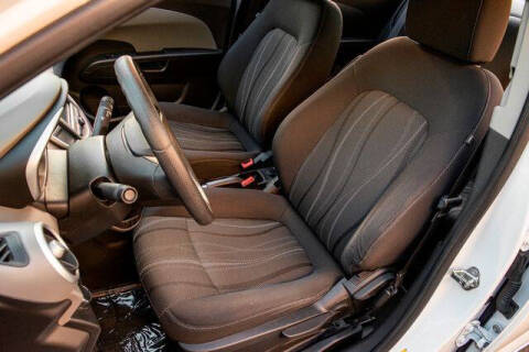 2017 Chevrolet Sonic LT Auto