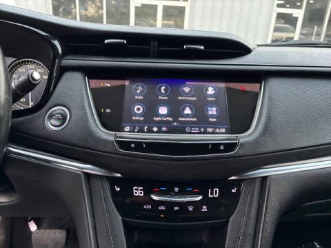 2022 Cadillac XT5 Luxury