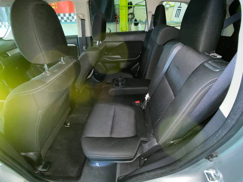2018 Mitsubishi Outlander SE