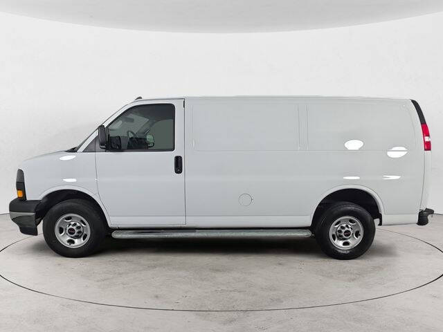 2024 GMC Savana 2500