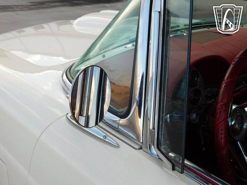 1957 Ford Thunderbird