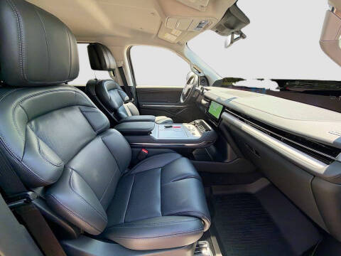 2026 Lincoln Navigator Premiere