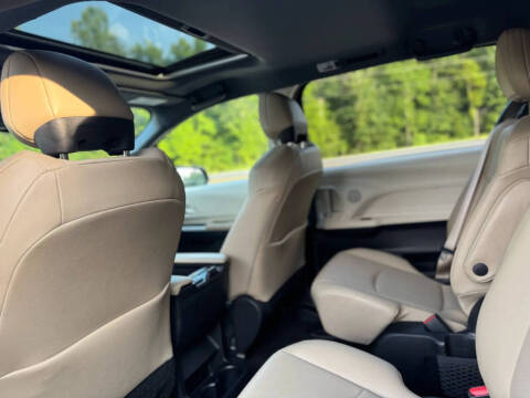 2021 Toyota Sienna XLE 7-Passenger