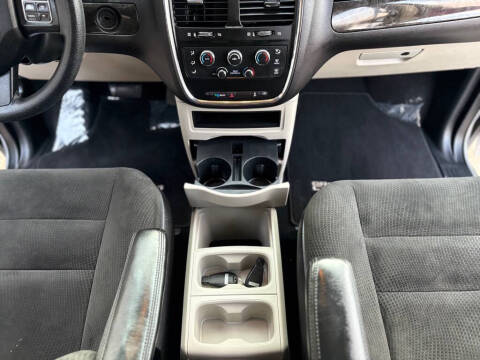 2016 Dodge Grand Caravan American Value Package