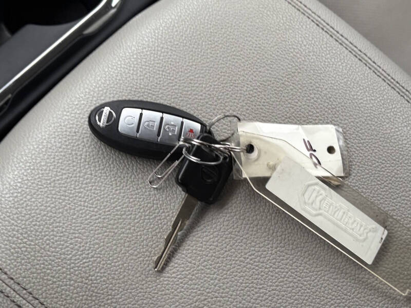 2020 Nissan Titan SL