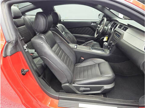 2012 Ford Mustang V6 Premium