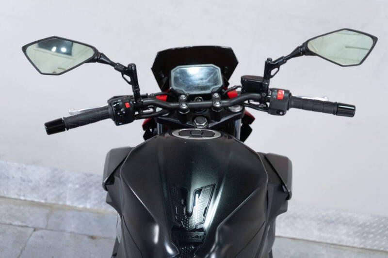 2024 Kawasaki Z500 SE ABS