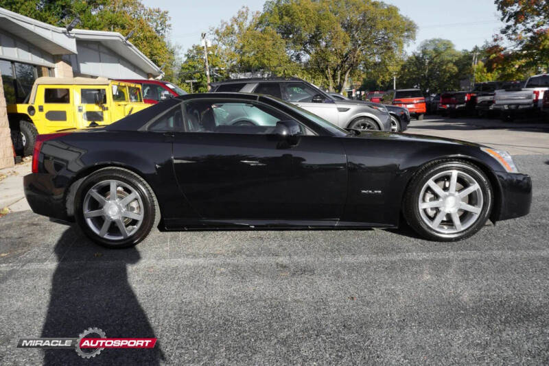 2005 Cadillac XLR