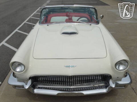 1956 Ford Thunderbird