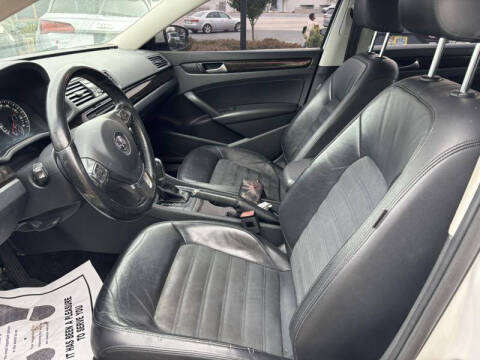 2014 Volkswagen Passat 2.0L TDI SEL Premium