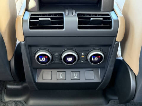 2026 Land Rover Defender 110 P300 S