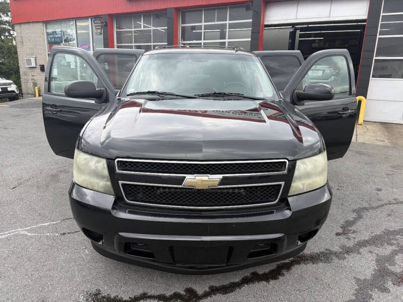 2011 Chevrolet Suburban LS