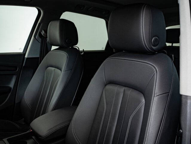 2023 Audi Q5 quattro Premium 40 TFSI