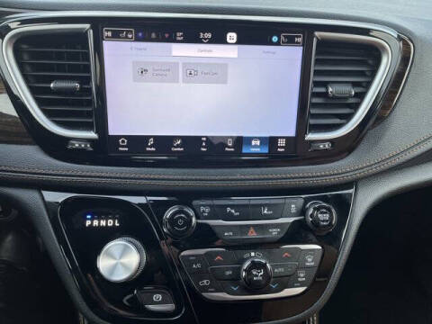 2021 Chrysler Pacifica Hybrid Pinnacle