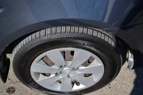 2011 Hyundai Accent GS