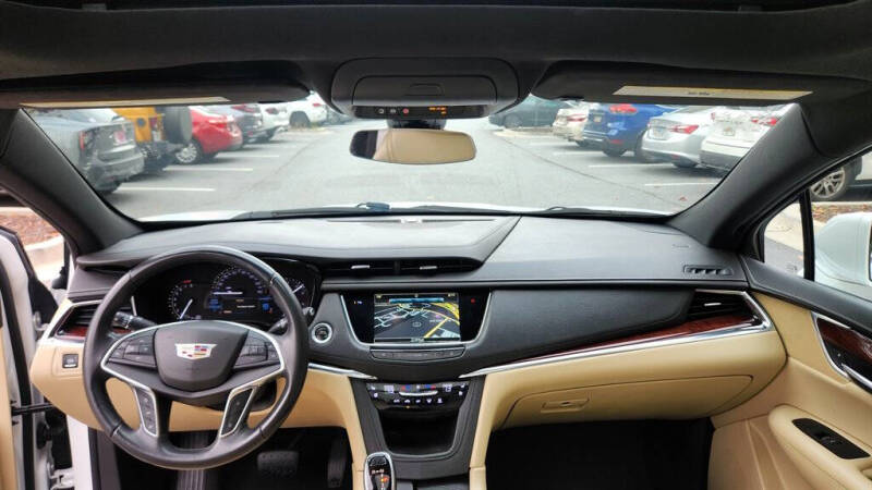 2017 Cadillac XT5 Premium Luxury