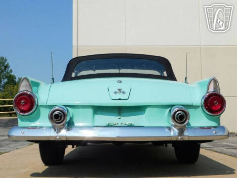 1955 Ford Thunderbird