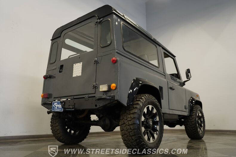 1987 Land Rover Defender