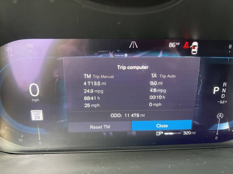 2025 Volvo XC60 B5 Plus Dark Theme