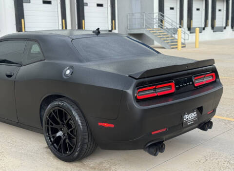 2016 Dodge Challenger 392 HEMI Scat Pack Shaker