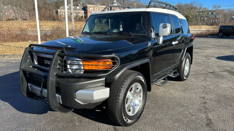 2010 Toyota FJ Cruiser for sale at Turnpike Automotive in North Andover MA
