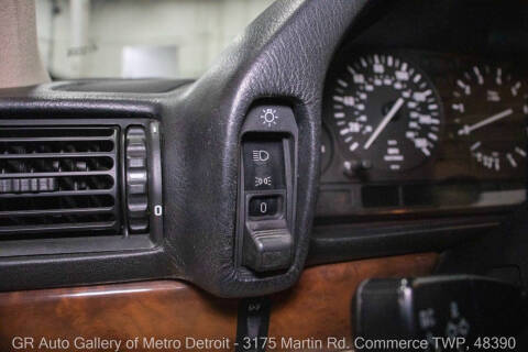 1990 BMW 7 Series 735i