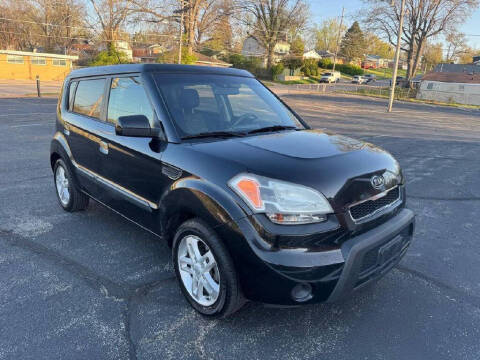 2010 Kia Soul +