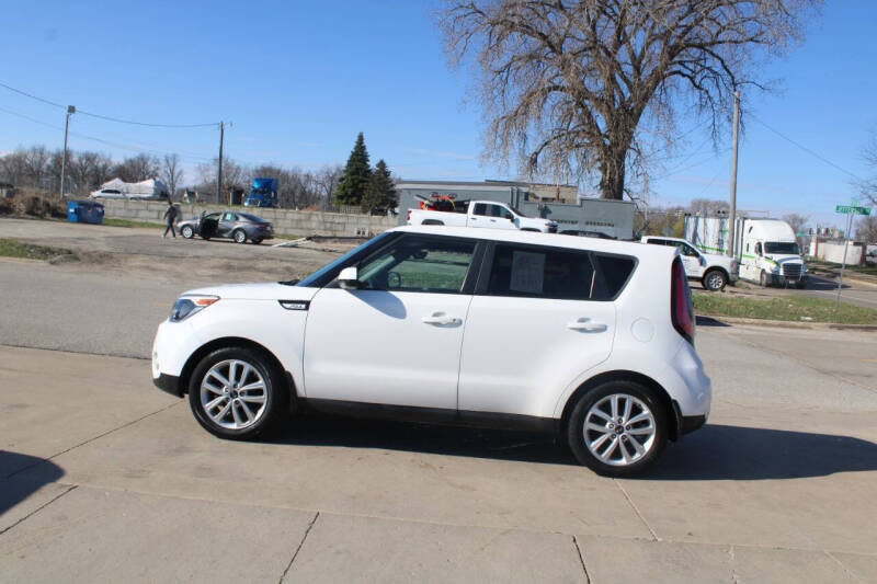 2018 Kia Soul +