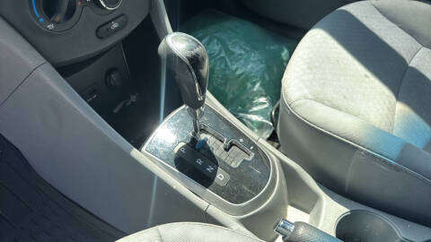 2013 Hyundai Accent SE