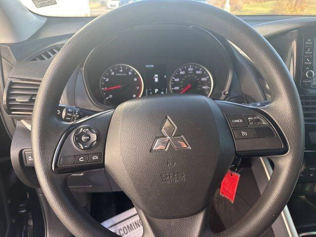 2024 Mitsubishi Eclipse Cross ES