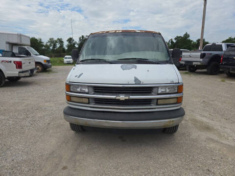 2001 Chevrolet Express G3500 LS