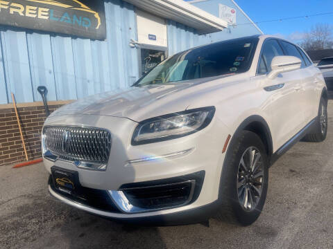 2019 Lincoln Nautilus Select